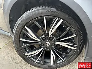 Used 2020 Nissan Juke Tekna+ Grey - Interior and Exterior details 2