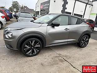 Used 2020 Nissan Juke Tekna+ Grey - Interior and Exterior details 6
