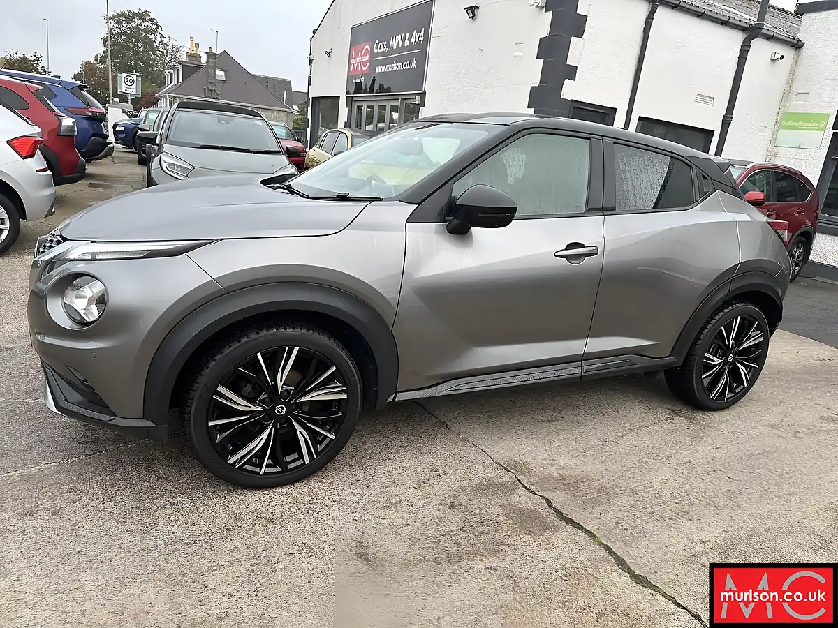 Used 2020 Nissan Juke Tekna+ Grey - Interior and Exterior details 6
