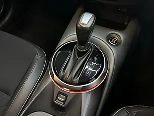 Used 2020 Nissan Juke Tekna Grey - Interior and Exterior details 10