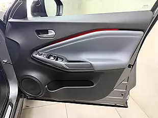 Used 2020 Nissan Juke Tekna Grey - Interior and Exterior details 13