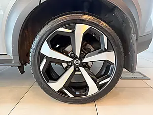Used 2020 Nissan Juke Tekna Grey - Interior and Exterior details 14