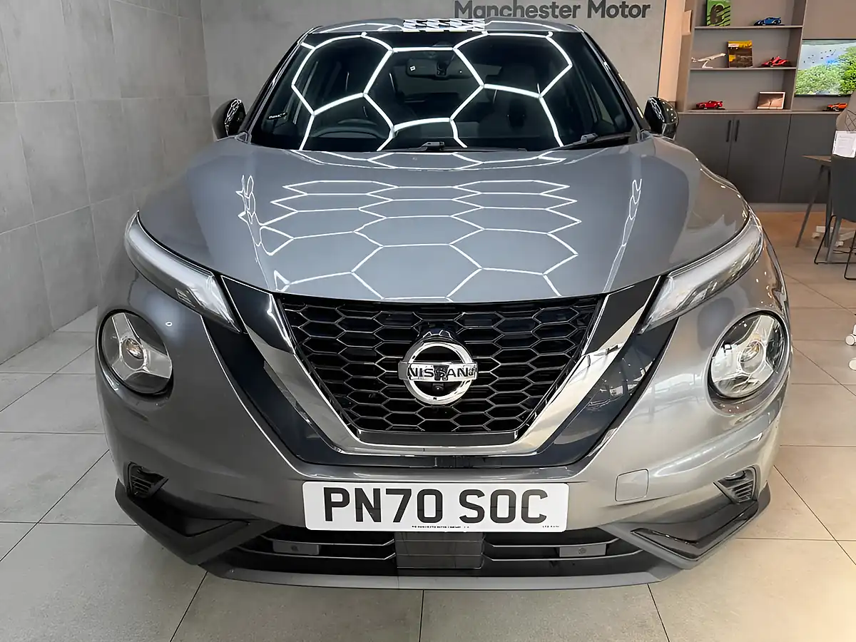 Used 2020 Nissan Juke Tekna Grey - Interior and Exterior details 5