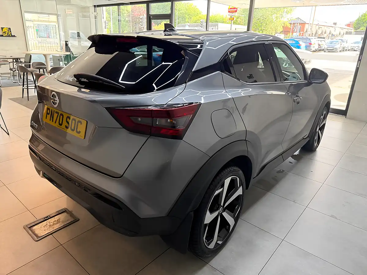 Used 2020 Nissan Juke Tekna Grey - Interior and Exterior details 8