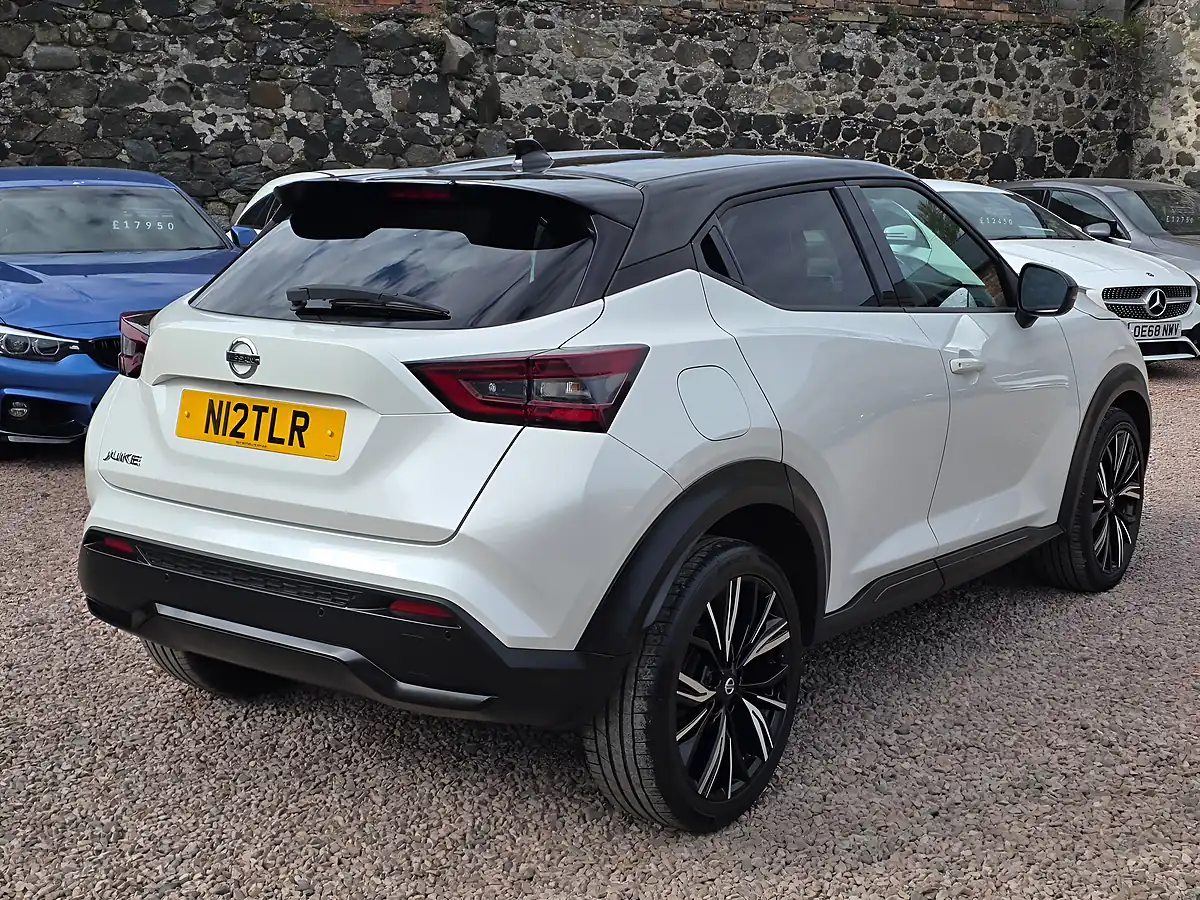 Used 2020 Nissan Juke Tekna+ Pearlescent White - Interior and Exterior details 18