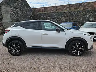 Used 2020 Nissan Juke Tekna+ Pearlescent White - Interior and Exterior details 19