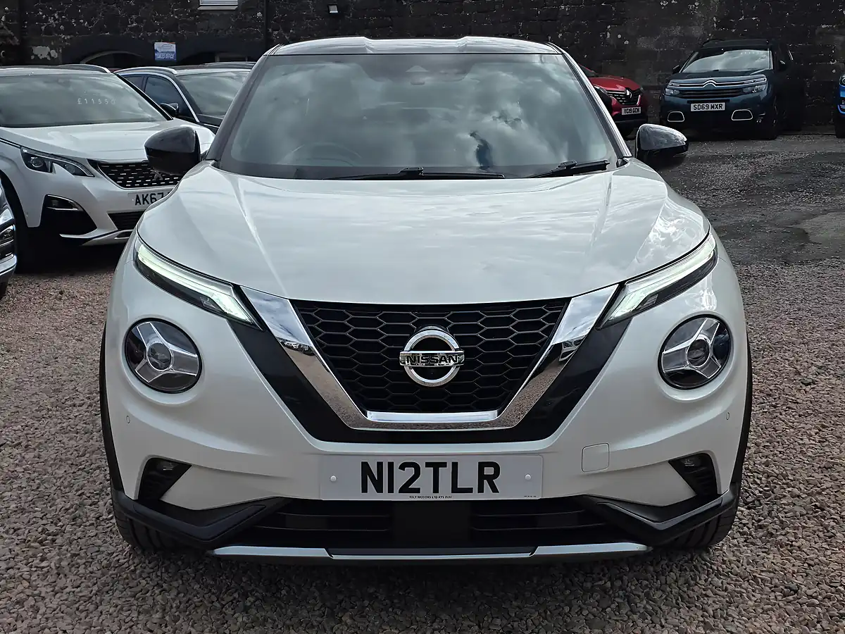 Used 2020 Nissan Juke Tekna+ Pearlescent White - Interior and Exterior details 3