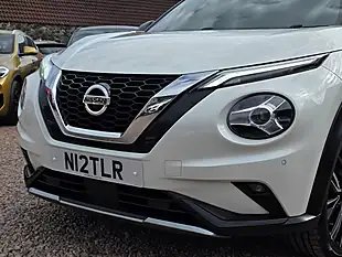 Used 2020 Nissan Juke Tekna+ Pearlescent White - Interior and Exterior details 6