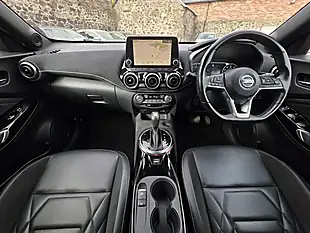 Used 2020 Nissan Juke Tekna+ Pearlescent White - Interior and Exterior details 7