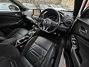 Used 2020 Nissan Juke Tekna+ Pearlescent White - Interior and Exterior details 8