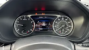 Used 2020 Nissan Juke Tekna+ Red - Interior and Exterior details 11