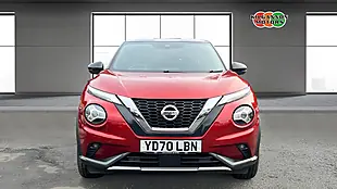 Used 2020 Nissan Juke Tekna+ Red - Interior and Exterior details 4