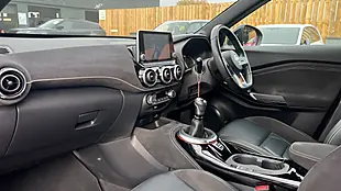Used 2020 Nissan Juke Tekna+ Red - Interior and Exterior details 6