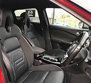 Used 2020 Nissan Juke Tekna+ Red - Interior and Exterior details 2