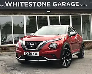 Used 2020 Nissan Juke Tekna+ Red - Interior and Exterior details 4