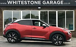Used 2020 Nissan Juke Tekna+ Red - Interior and Exterior details 5