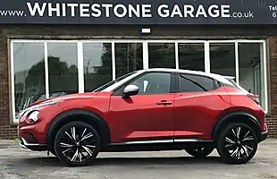 Used 2020 Nissan Juke Tekna+ Red - Interior and Exterior details 6