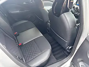 Used 2020 Nissan Juke Tekna Silver - Interior and Exterior details 11