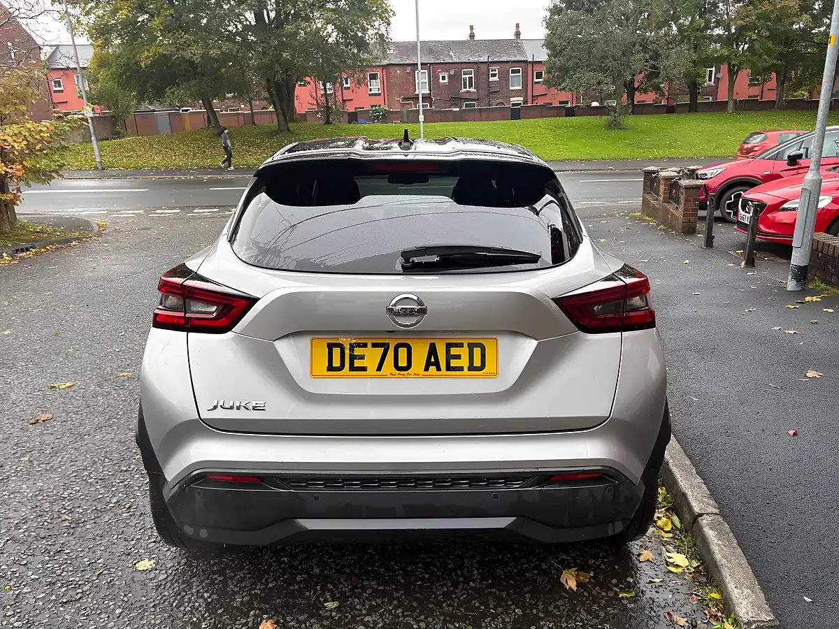 Used 2020 Nissan Juke Tekna Silver - Interior and Exterior details 4