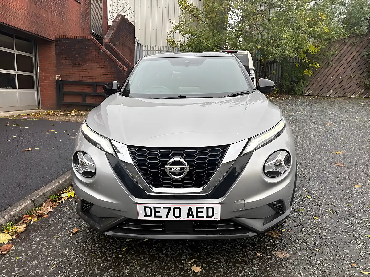 Used 2020 Nissan Juke Tekna Silver - Interior and Exterior details 8