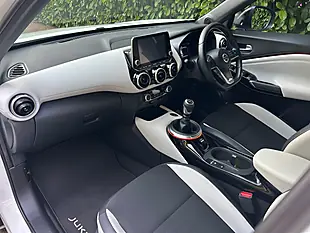 Used 2020 Nissan Juke Tekna+ White - Interior and Exterior details 14