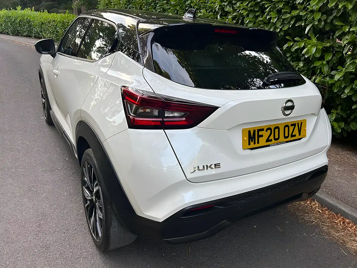 Used 2020 Nissan Juke Tekna+ White - Interior and Exterior details 4