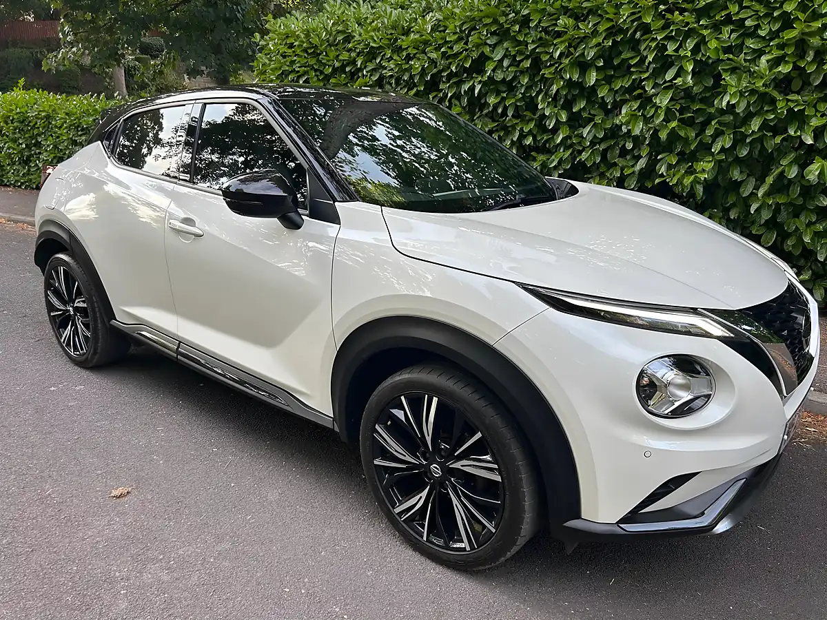 Used 2020 Nissan Juke Tekna+ White - Interior and Exterior details 5