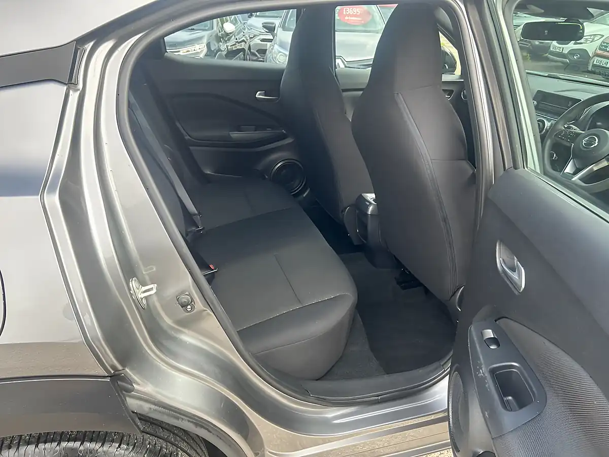 Used 2020 Nissan Juke Visia Grey - Interior and Exterior details 12