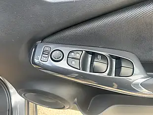 Used 2020 Nissan Juke Visia Grey - Interior and Exterior details 13