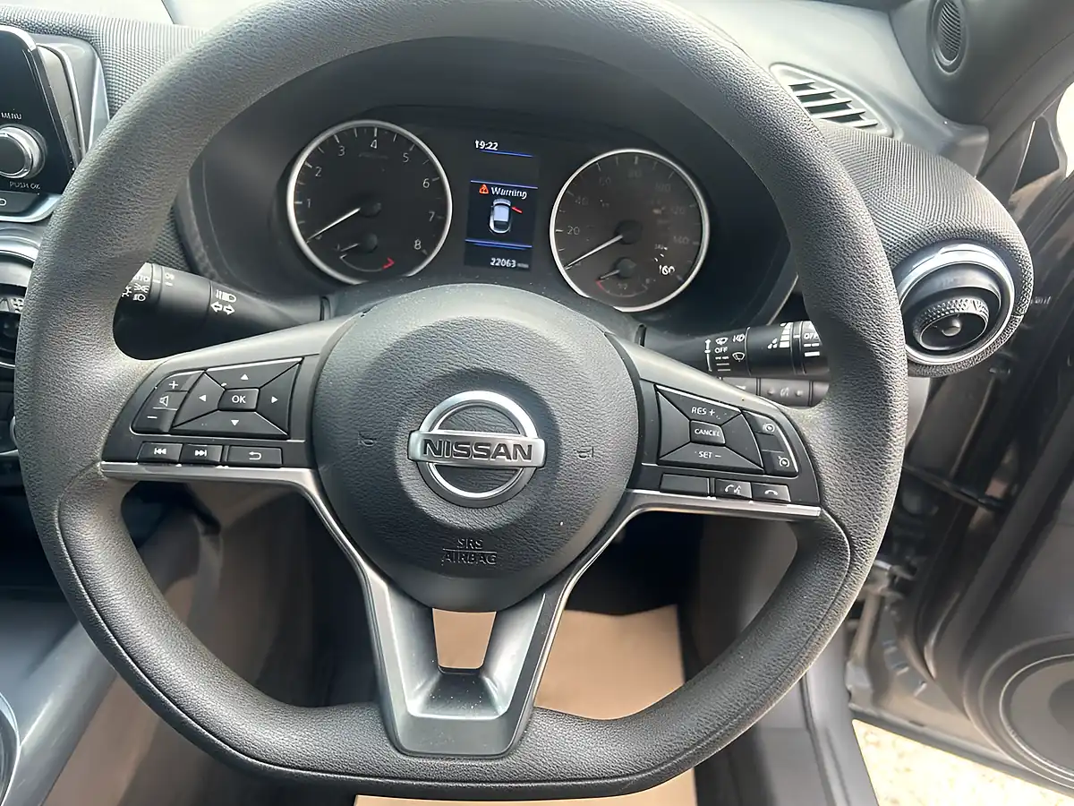Used 2020 Nissan Juke Visia Grey - Interior and Exterior details 15