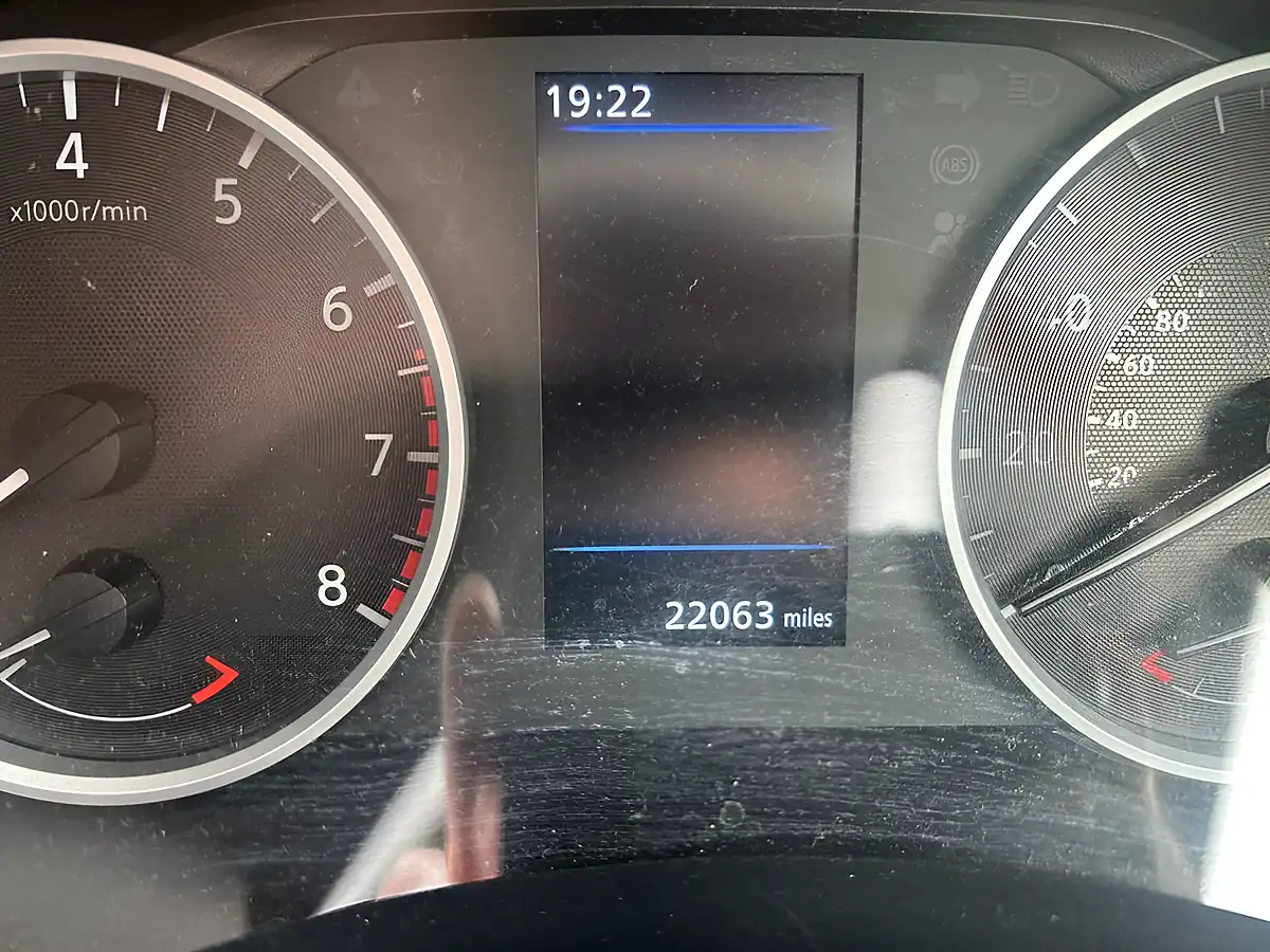 Used 2020 Nissan Juke Visia Grey - Interior and Exterior details 16