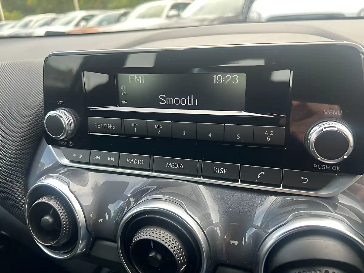 Used 2020 Nissan Juke Visia Grey - Interior and Exterior details 20