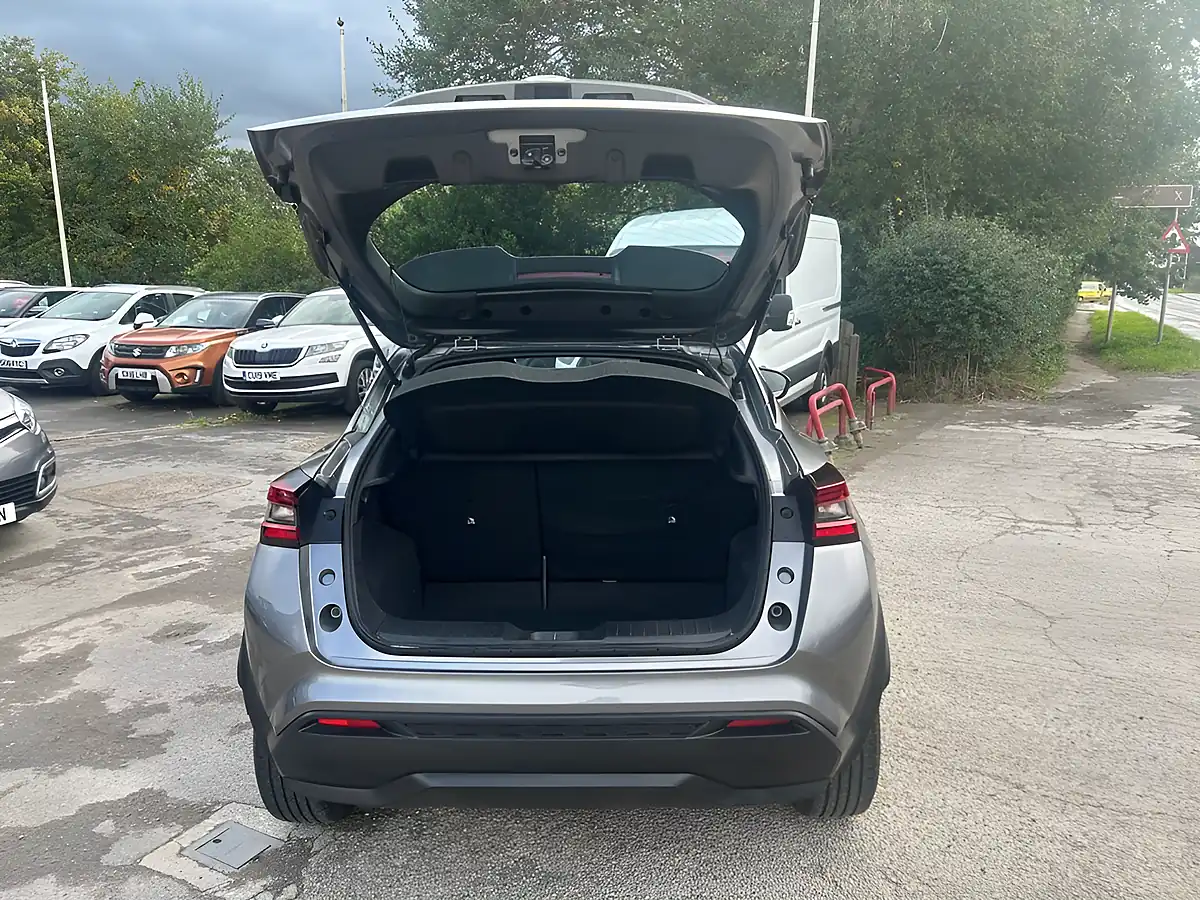 Used 2020 Nissan Juke Visia Grey - Interior and Exterior details 5