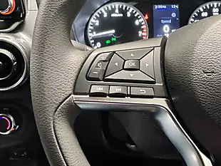 Used 2020 Nissan Juke Visia Ink Blue - Interior and Exterior details 17