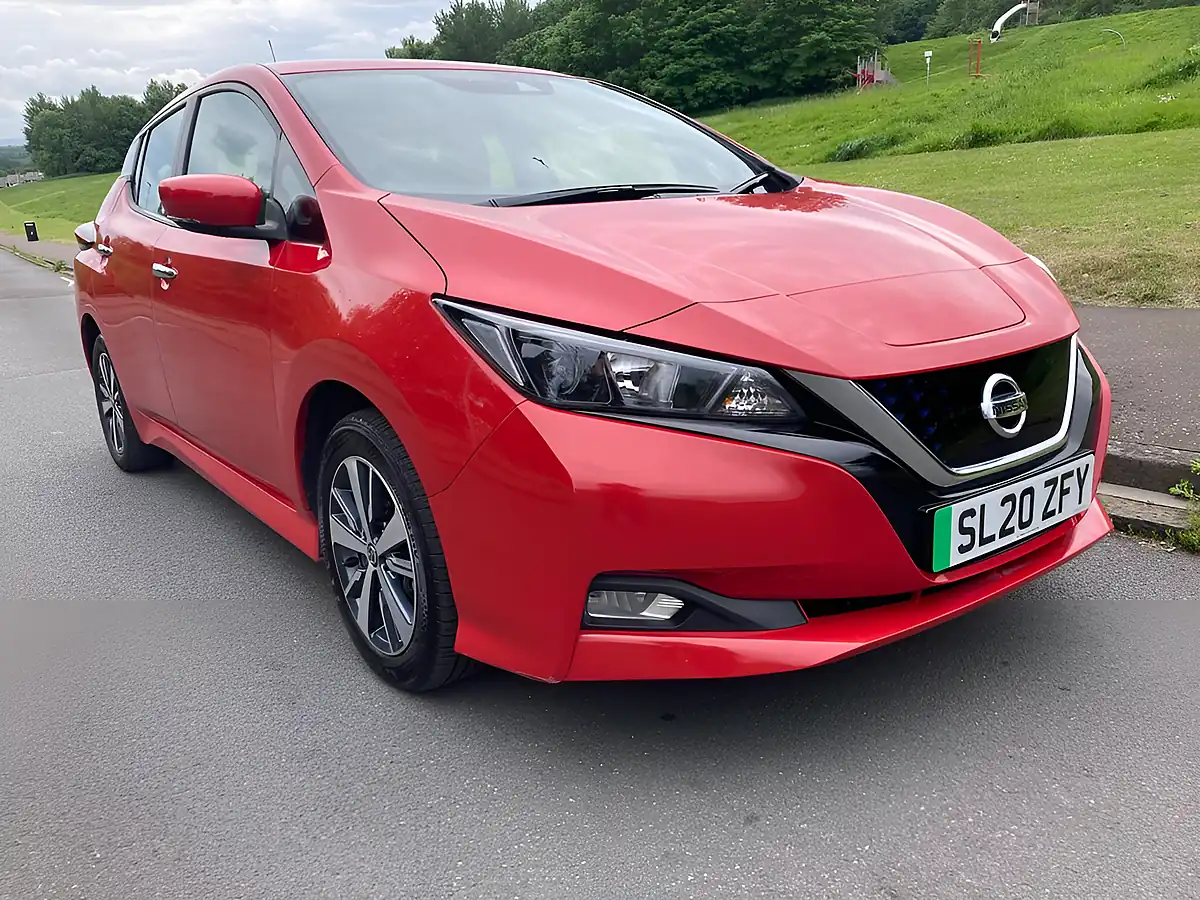 Used 2020 Nissan Leaf Acenta Red - Front View