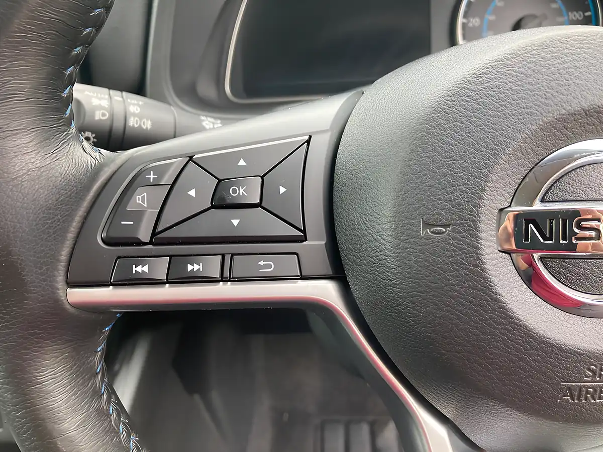 Used 2020 Nissan Leaf Acenta Red - Interior and Exterior details 15