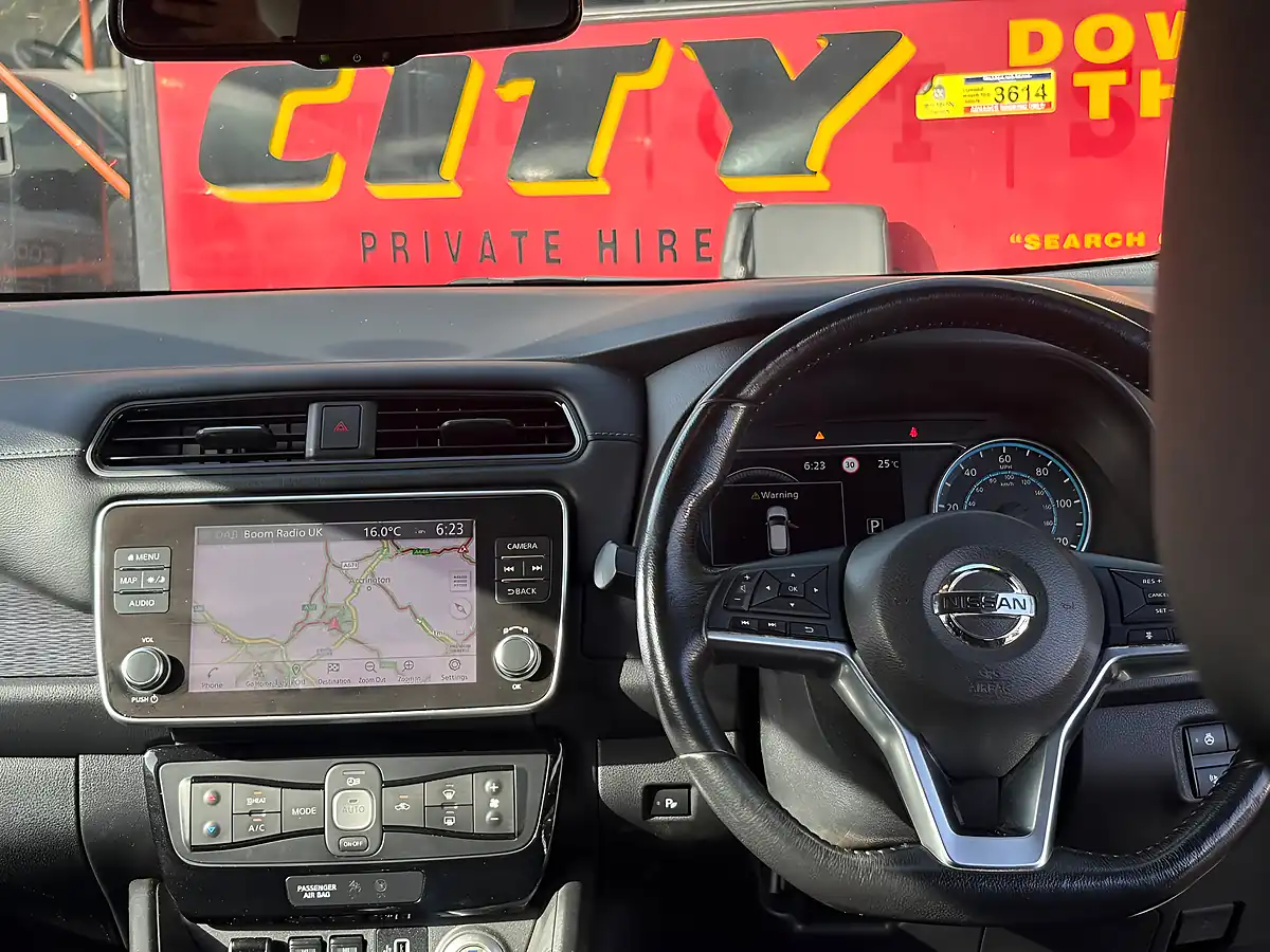 Used 2020 Nissan Leaf N-Connecta Black - Interior and Exterior details 15