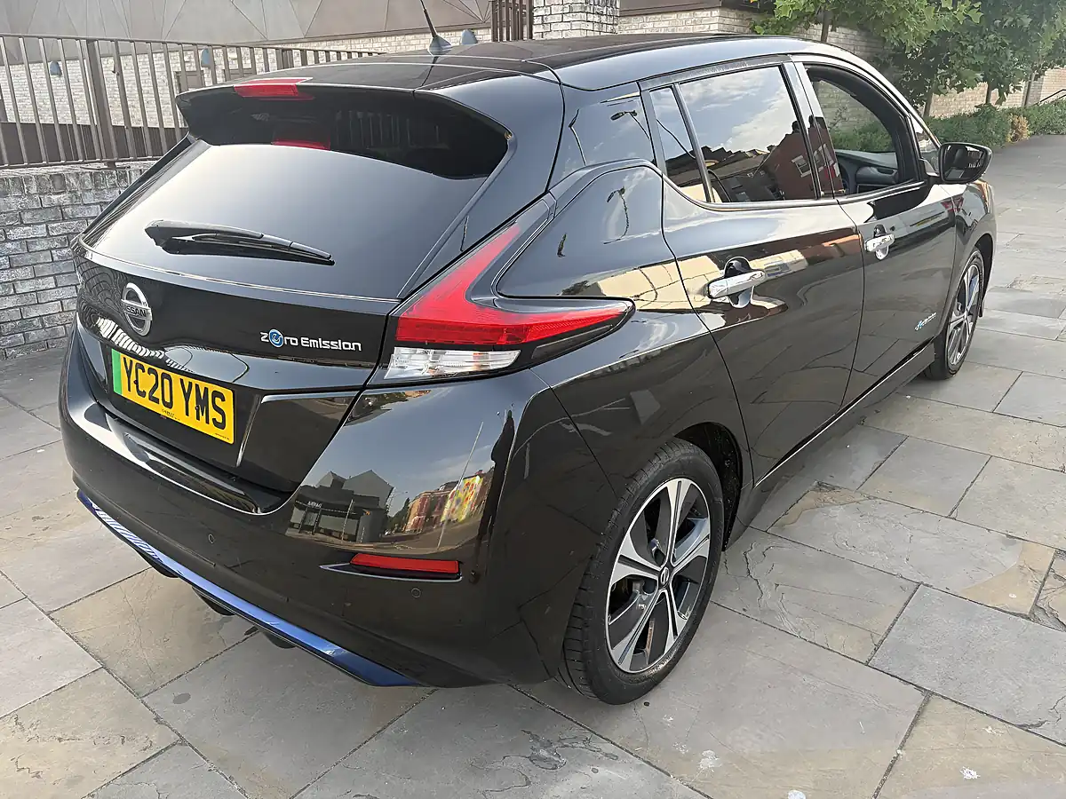 Used 2020 Nissan Leaf N-Connecta Black - Interior and Exterior details 6