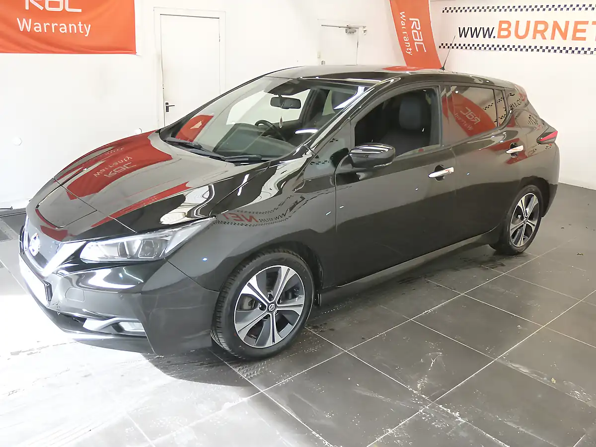 Used 2020 Nissan Leaf N-Connecta Black - Interior and Exterior details 11
