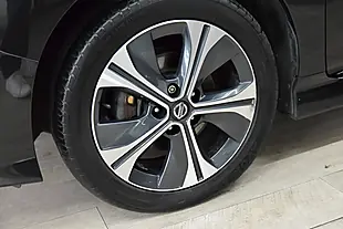Used 2020 Nissan Leaf N-Connecta Black - Interior and Exterior details 18