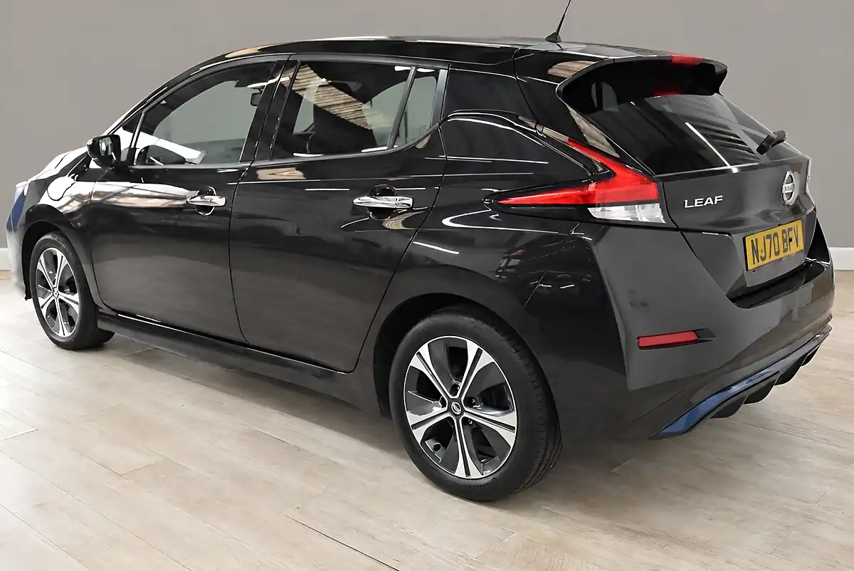 Used 2020 Nissan Leaf N-Connecta Black - Interior and Exterior details 4