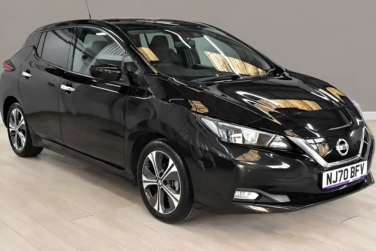 Used 2020 Nissan Leaf N-Connecta Black - Interior and Exterior details 5