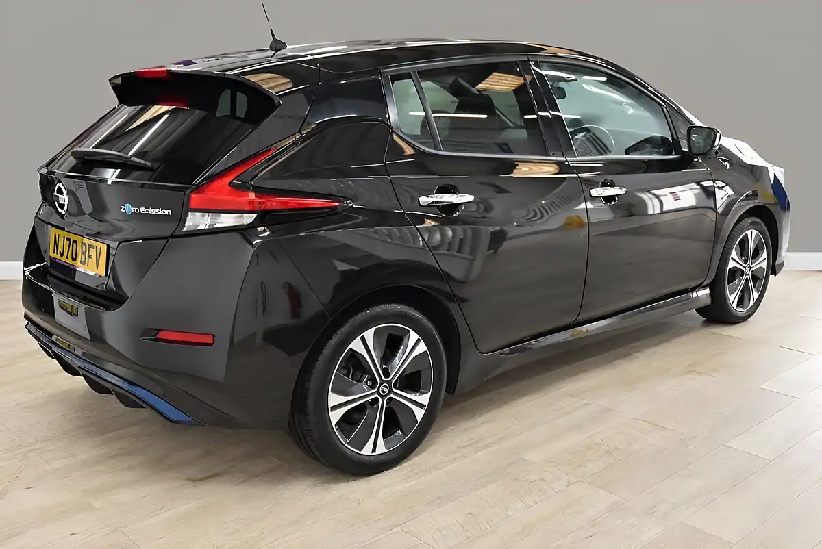 Used 2020 Nissan Leaf N-Connecta Black - Interior and Exterior details 6