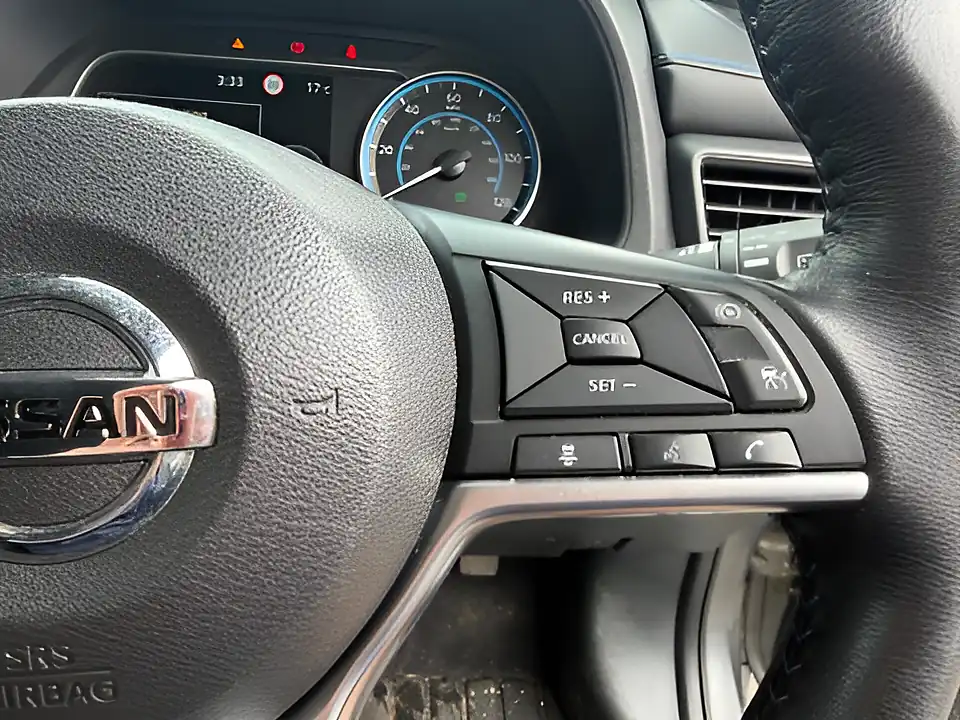 Used 2020 Nissan Leaf N-Connecta Grey - Interior and Exterior details 11