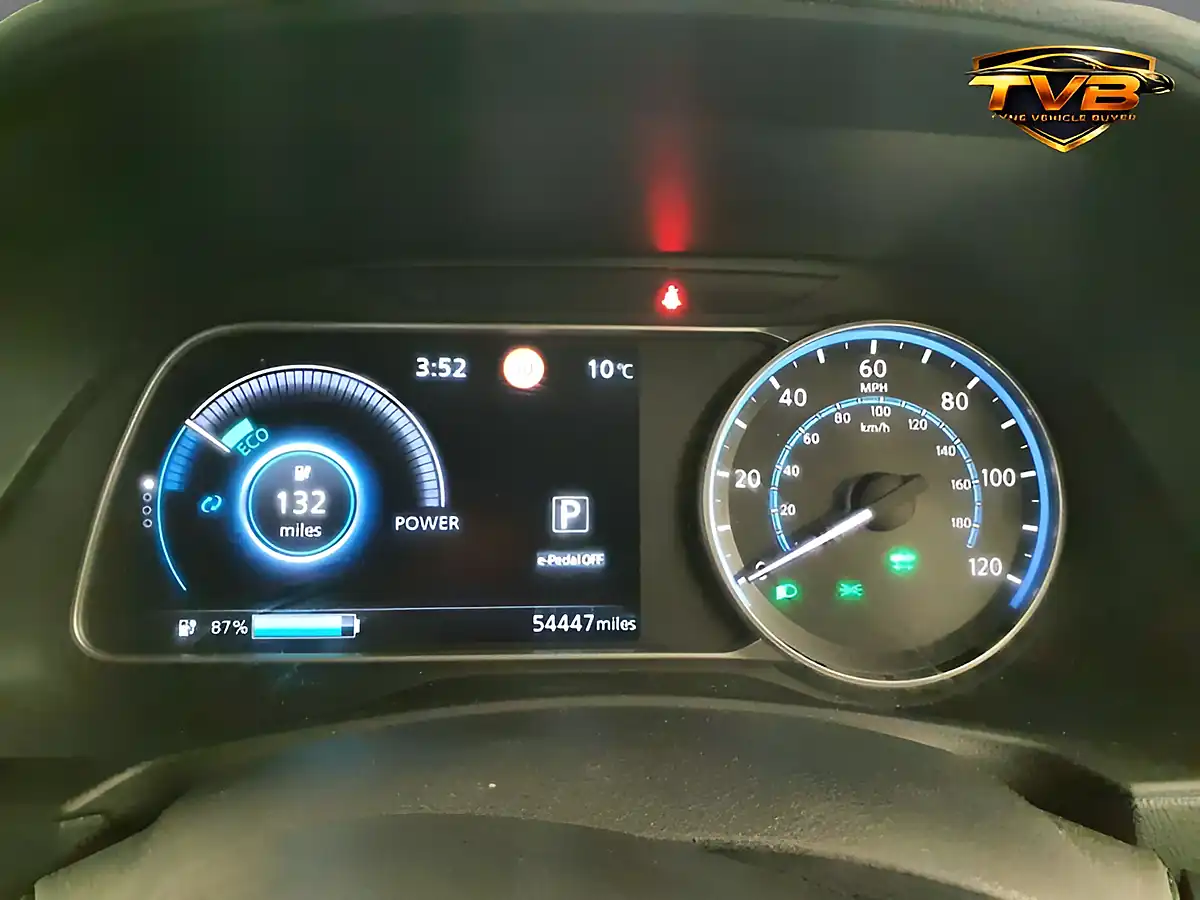 Used 2020 Nissan Leaf N-Connecta Pearl Black - Interior and Exterior details 13