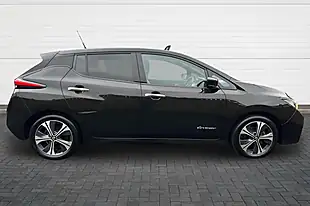Used 2020 Nissan Leaf N-Connecta Pearl Black - Interior and Exterior details 2