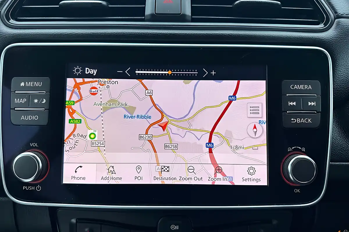 Used 2020 Nissan Leaf N-Connecta Pearl Black - Interior and Exterior details 20