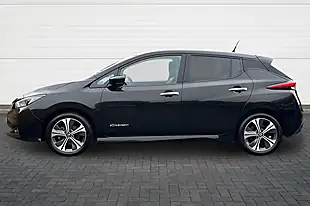 Used 2020 Nissan Leaf N-Connecta Pearl Black - Interior and Exterior details 6
