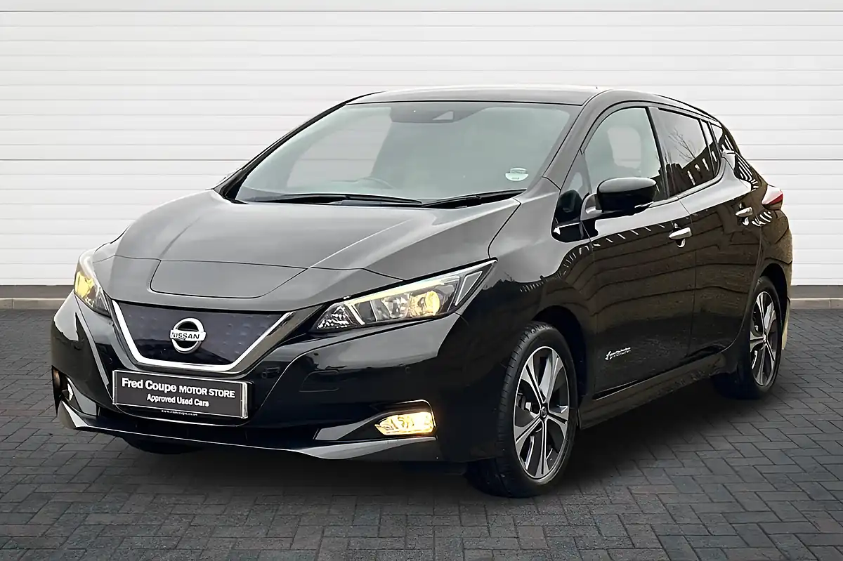 Used 2020 Nissan Leaf N-Connecta Pearl Black - Interior and Exterior details 7