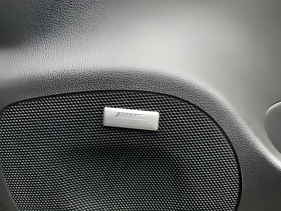 Used 2020 Nissan Leaf Tekna Black - Interior and Exterior details 12